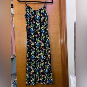 Brand:Old Navy, Size:S-M, Color: Black with Floral